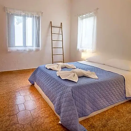 Blue Era Aparthotel